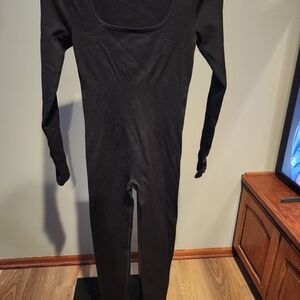 Black Long-Sleeve Ribbed Jumpsuit Leggings